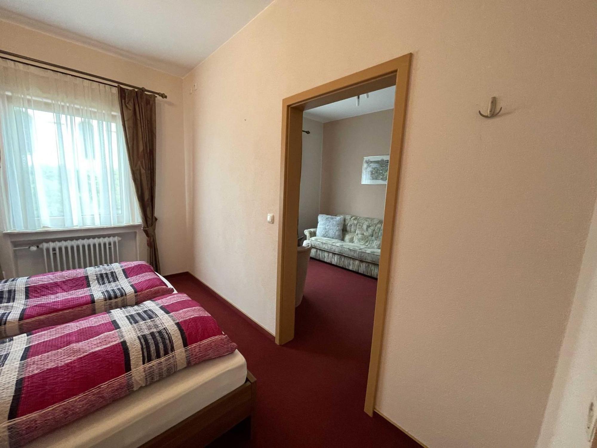 Hotel Zur Mosel Minheim Εξωτερικό φωτογραφία