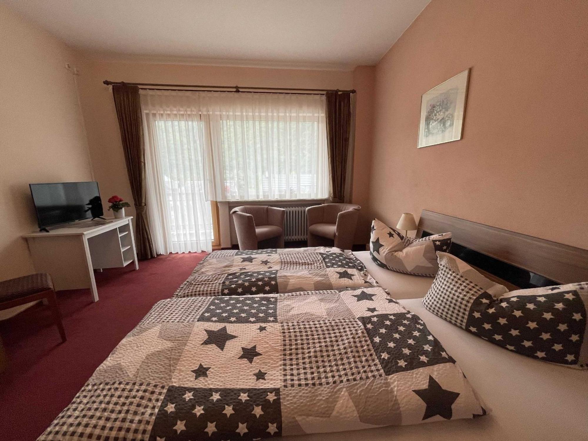 Hotel Zur Mosel Minheim Εξωτερικό φωτογραφία